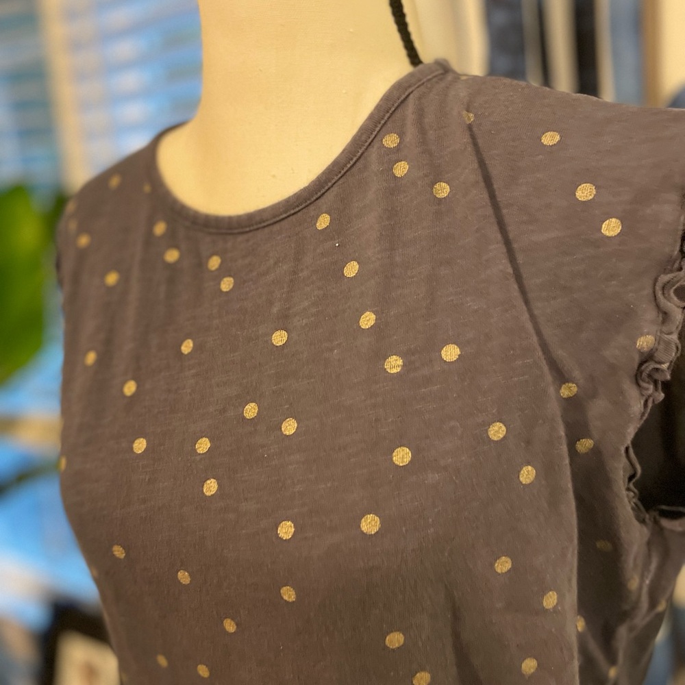 Boden. Sleeveless shirt-cotton with gold polka dots